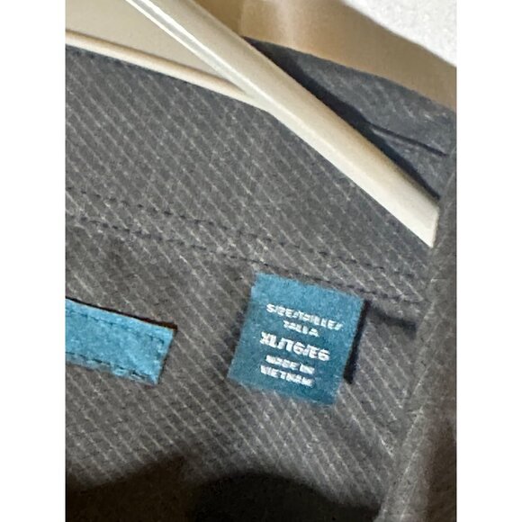 Perry Ellis Mens Short Sleeve Solid Voile Woven Shirt, Black, Size XL, NWT - Picture 3 of 5